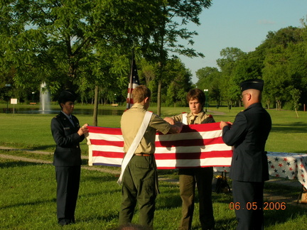 flag fold